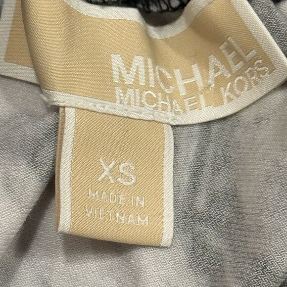 Michael Kors key hole halter top with chain detailing - Picture 4 of 8